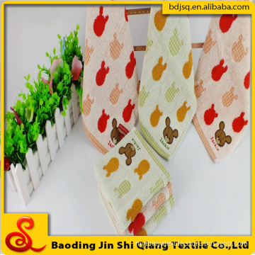 Cute cartoon character high quality jacquard bear loom square towel for kids